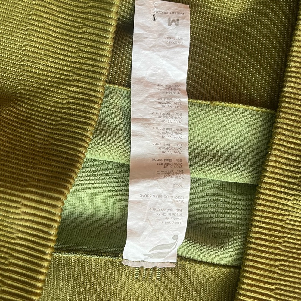 Fabletics Medium Green High Waisted-Seamless Legg… - image 4